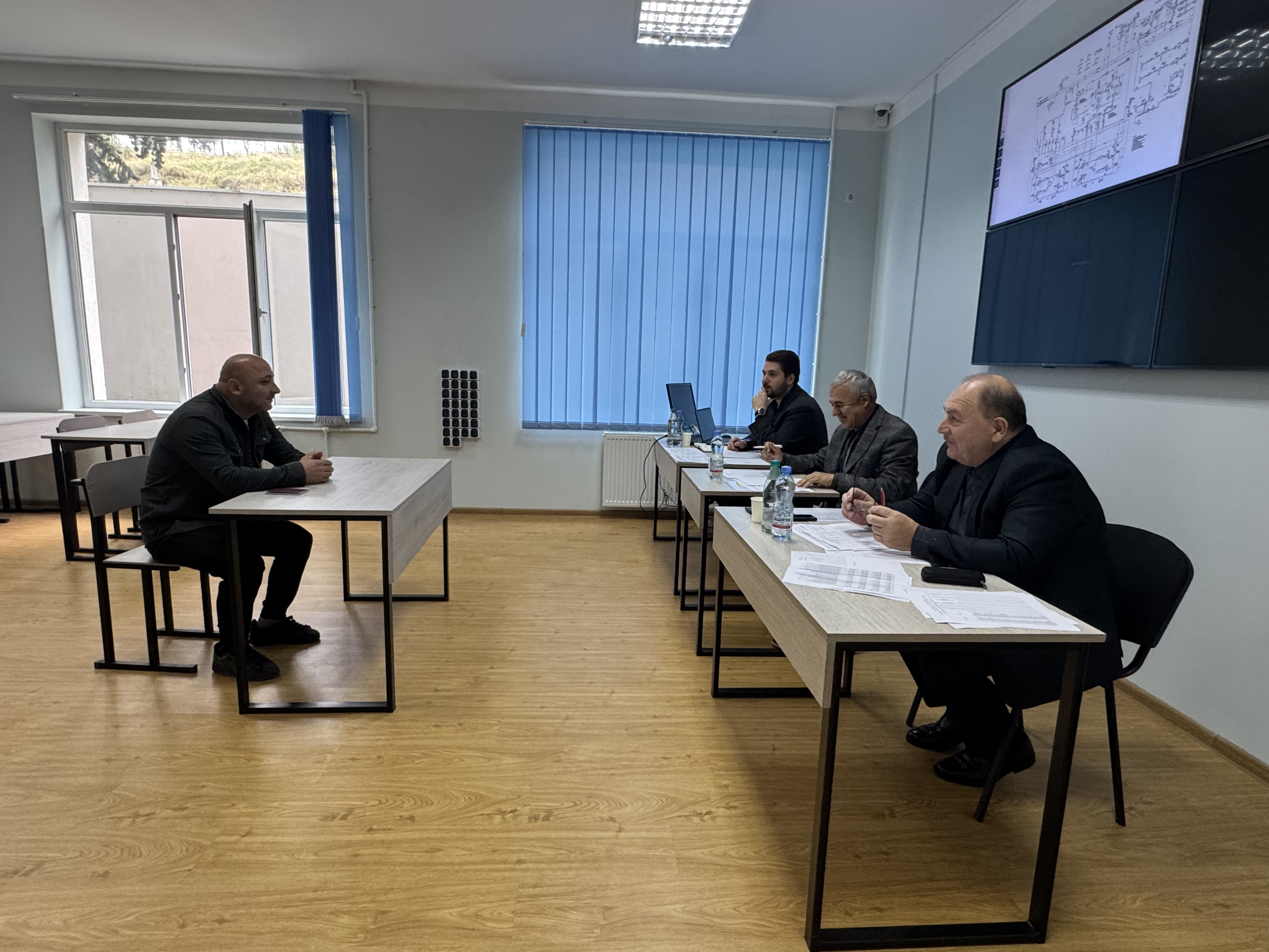 პროფესიულ საგანმანათლებლო პროგრამებზე რეგისტრირებულ აპლიკანტთა მოტივაციური გასაუბრება